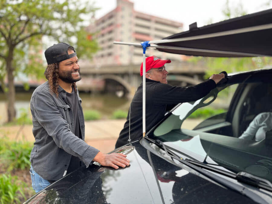 Behind the scenes The Chicago Connection