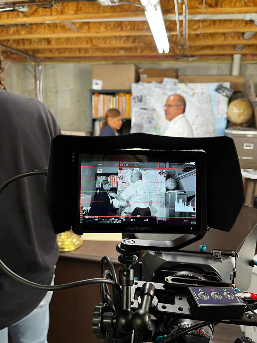 Behind the scenes The Chicago Connection